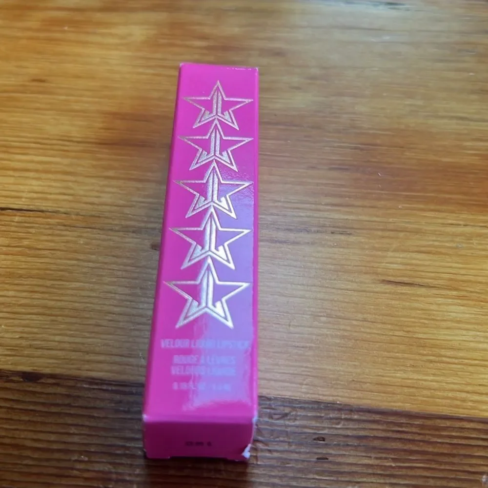 TEA BAG New in Box Jeffree Star Velour Liquid Lipstick Grey Toned Brown